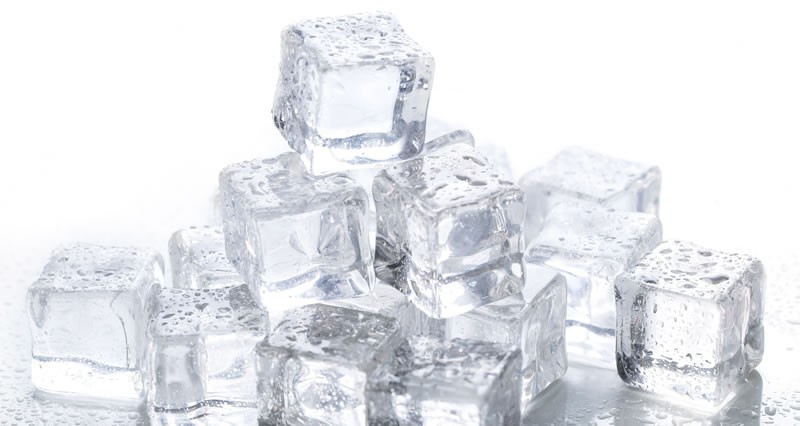 20-ideas-refrescantes-e-ineditas-con-cubitos-de-hielo